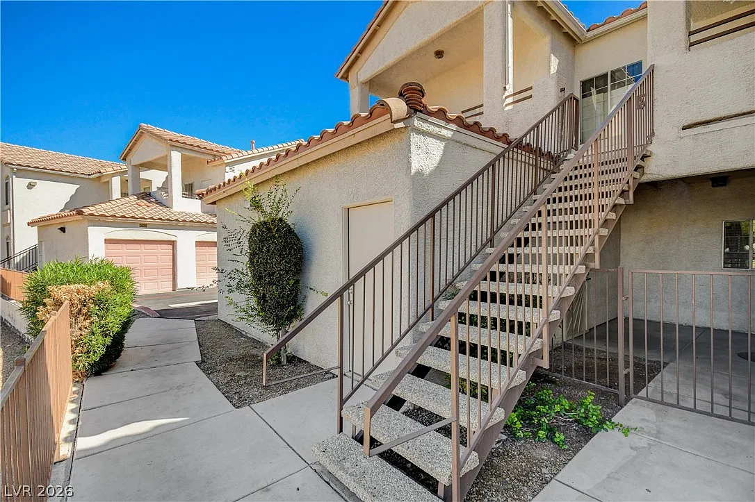 1405 S Nellis Blvd — Photo 2
