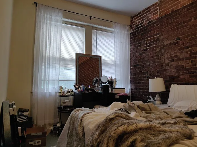 3 bed, 9999 sqft, $5,375 — Photo 3