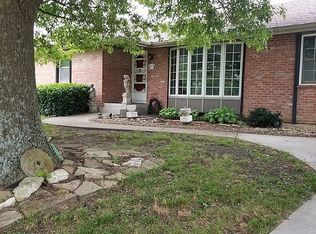 1710 NW 59th Ter, Topeka, KS 66618