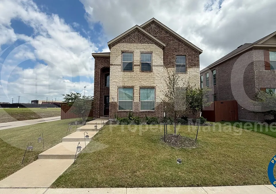 3750 Honey Daisy Dr