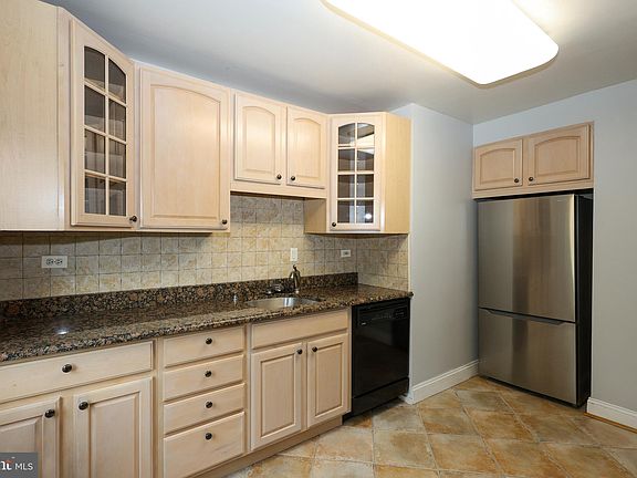 4th image of 1600 Hagys Ford Rd APT 6