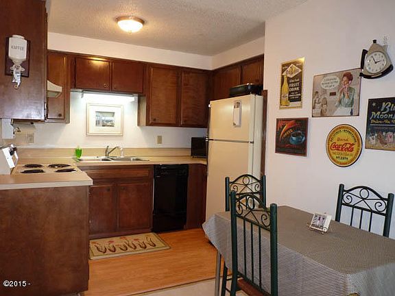 5th image of 2455 NW Jetty Ave #3