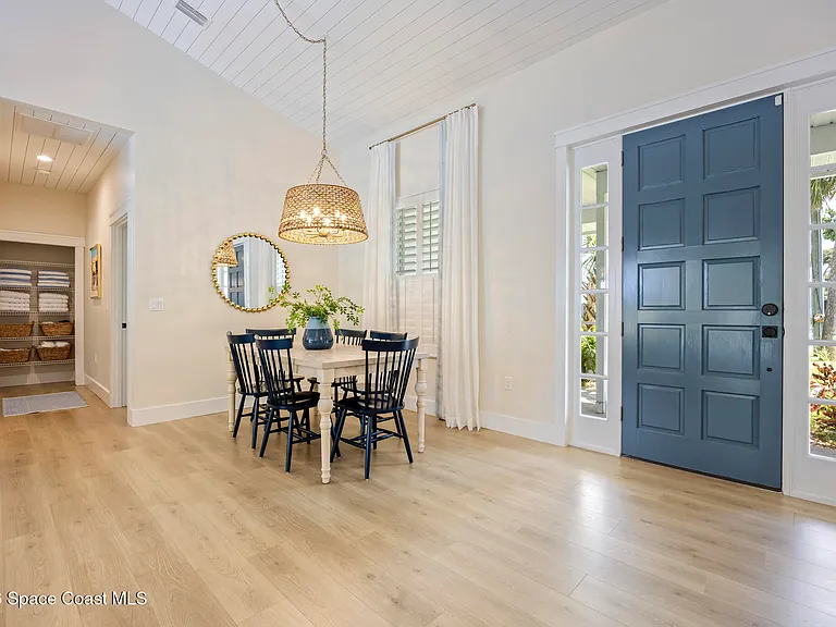 6774 Angeles Rd — Photo 12