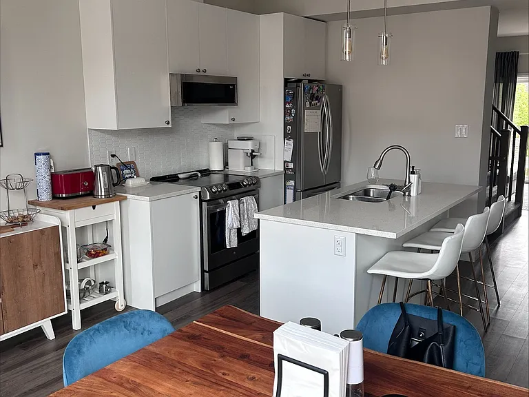 270 Melvin Ave #20 — Photo 6