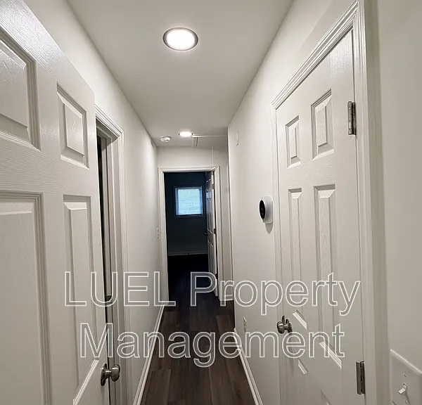 1050 Bedford Ave — Photo 8