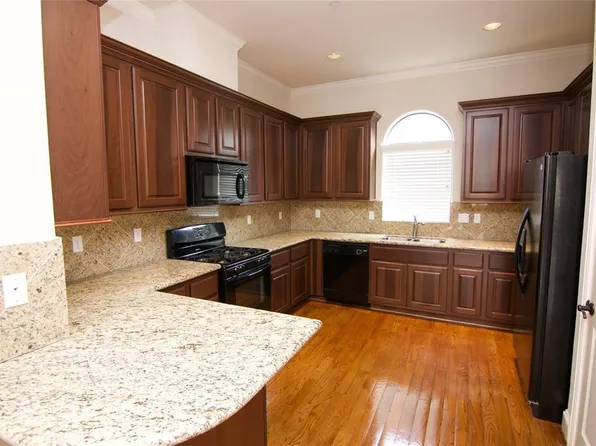 6353 Richmond Ave, Houston, TX 77057