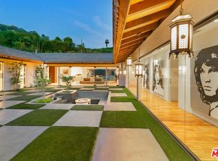 1240 Loma Vista Dr, Beverly Hills, CA 90210