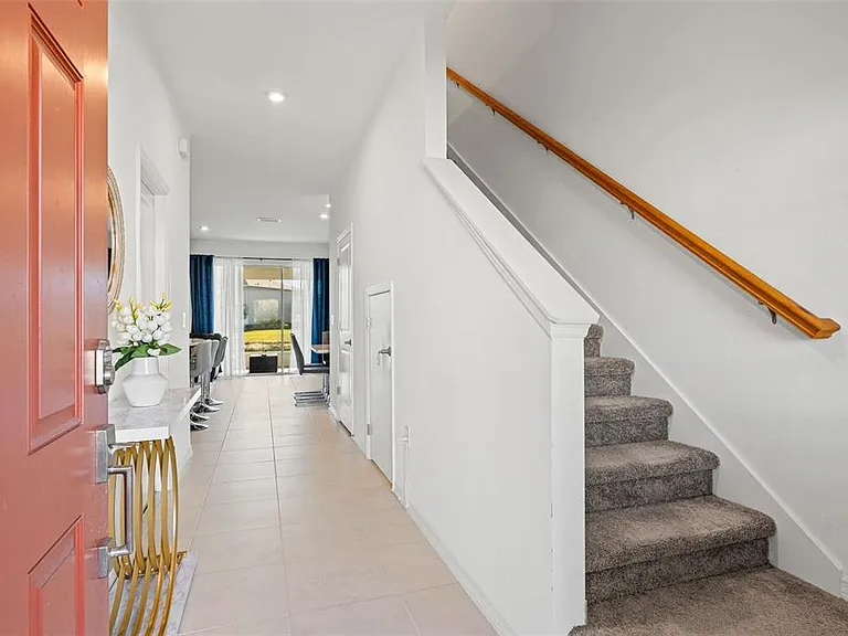 5725 Haven Ter — Photo 3
