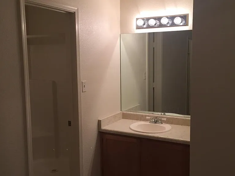 1700 S Crowder Ave #16 — Photo 10