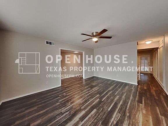 3rd image of 2622 Magnolia Dr