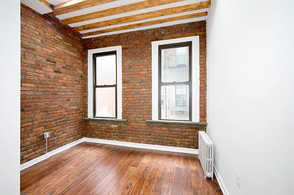 Rented by WRE Group | media 22