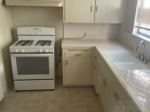 3rd image of 14308 Dickens St #14304-08