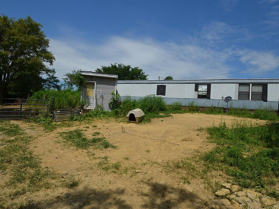 1st image of 394 Rose Hill Ln