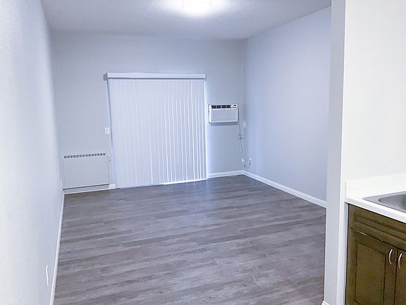 3rd image of 760 E Bobier Dr #D02