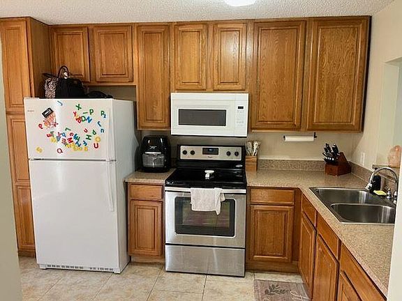 2nd image of 3667 Powder Horn Pl