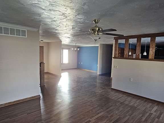5th image of 3030 Wildwood Way