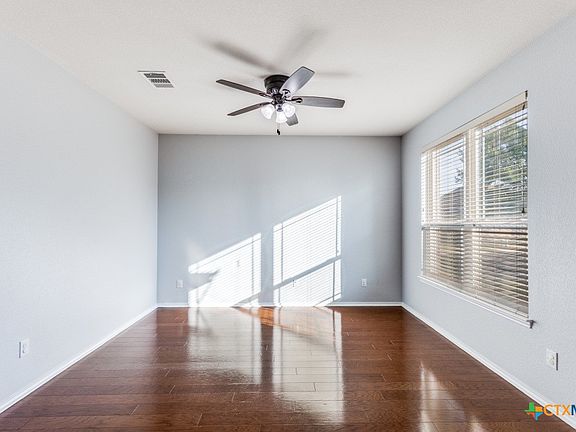 3rd image of 2202 Kuykendall Dr