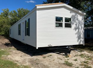 746 SE Ridgeview Dr, Topeka, KS 66609