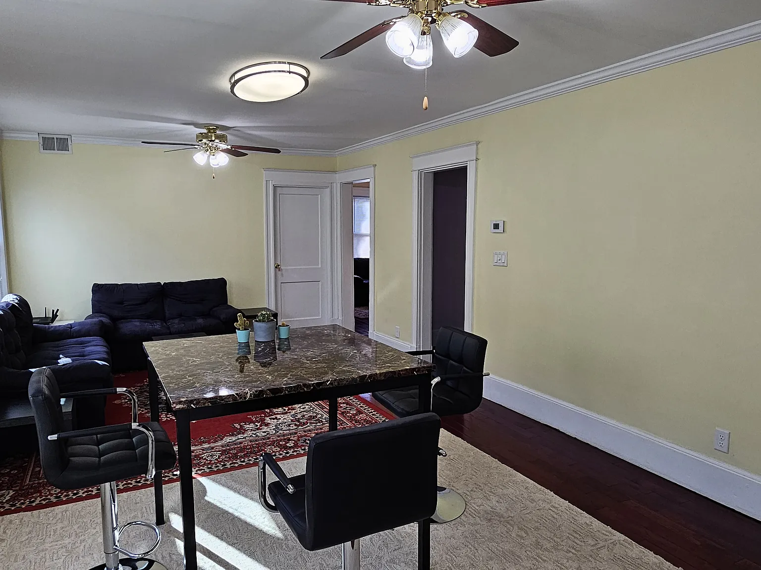 1 bed, 1000 sqft, $1,250 — Photo 4