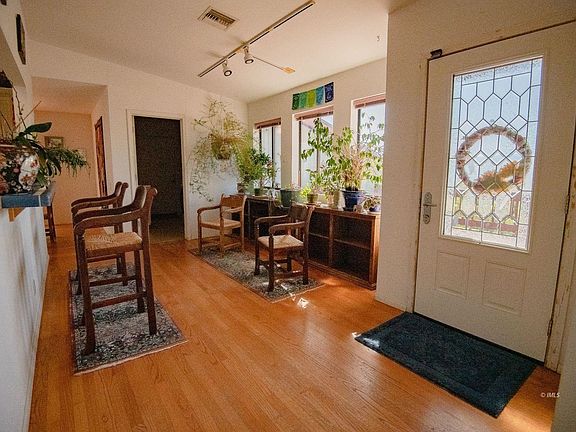 5th image of 133 Summit Rd