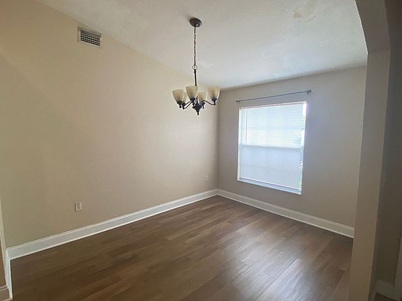 5th image of 701 Leonardo Ct