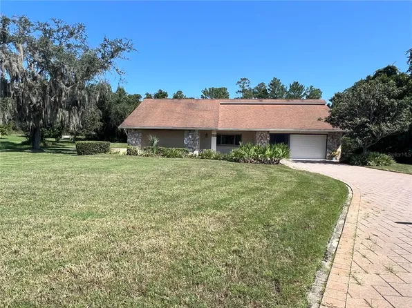 8197 Delaware Dr, Weeki Wachee, FL 34607
