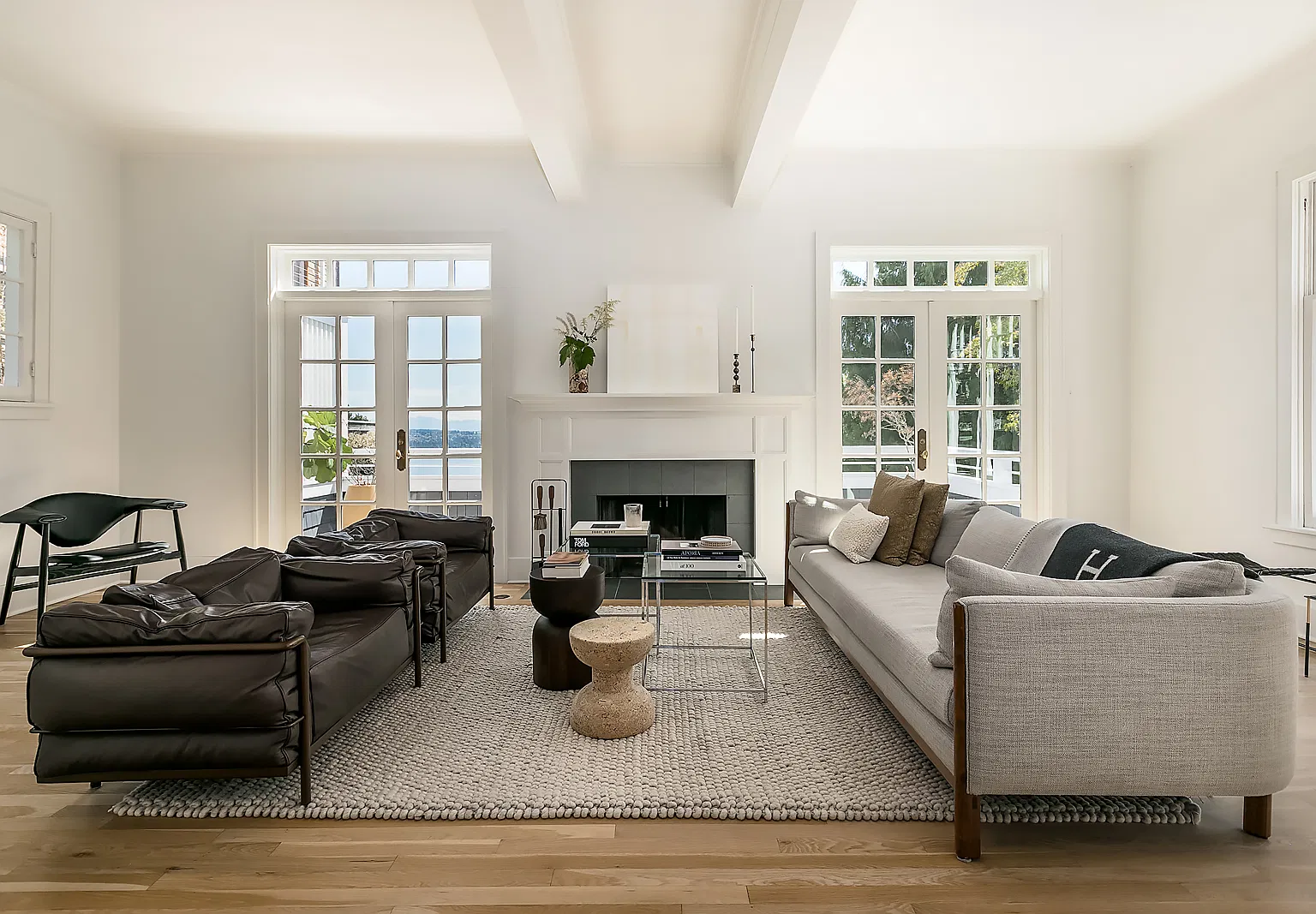 3 bed, 2.5 bath, 3300 sqft, $9,500 — Photo 4