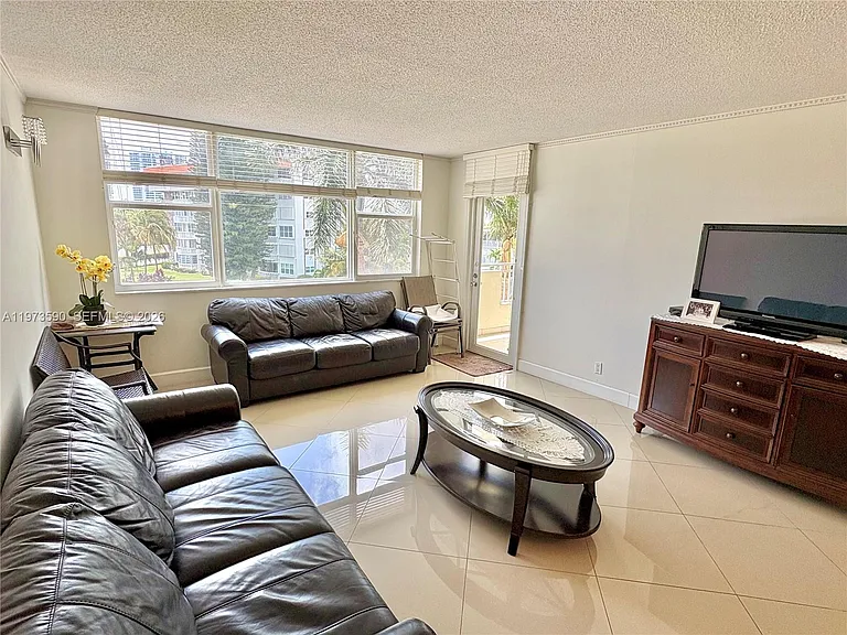 3180 S Ocean Dr #221 — Photo 2