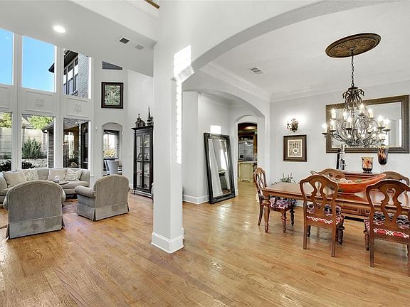 4th image of 2405 Poplar Ct
