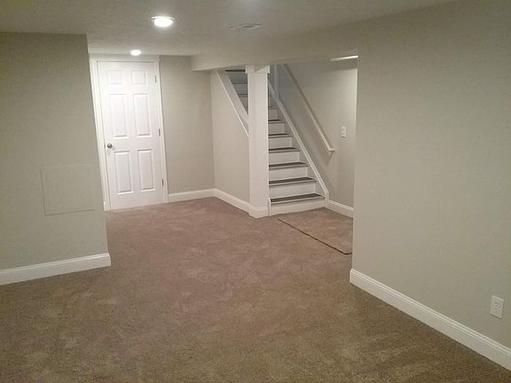 2nd image of 14416 Broxton Ave