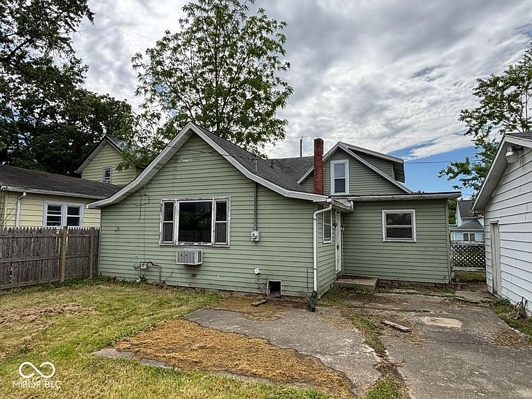 Listing photo 4