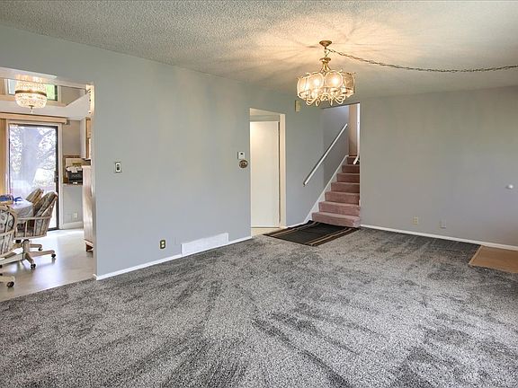 5th image of 4059 Porter Ave