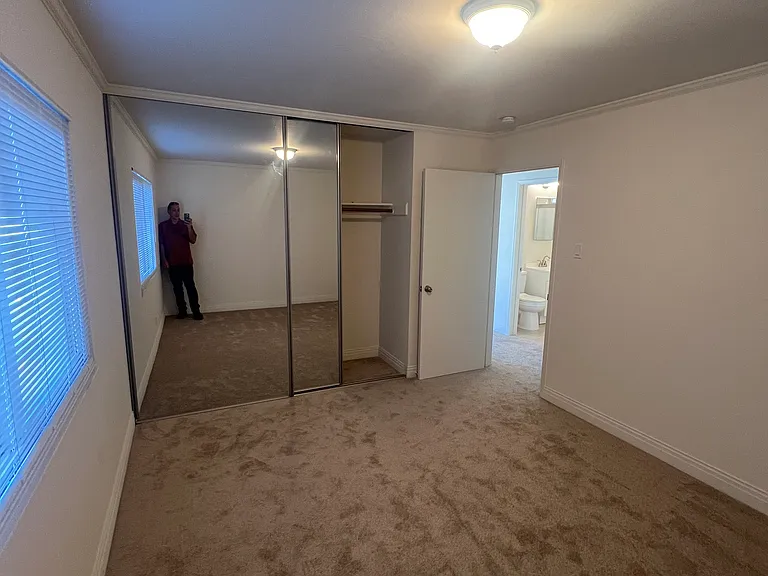 132 Southwood Ctr #3 — Photo 4