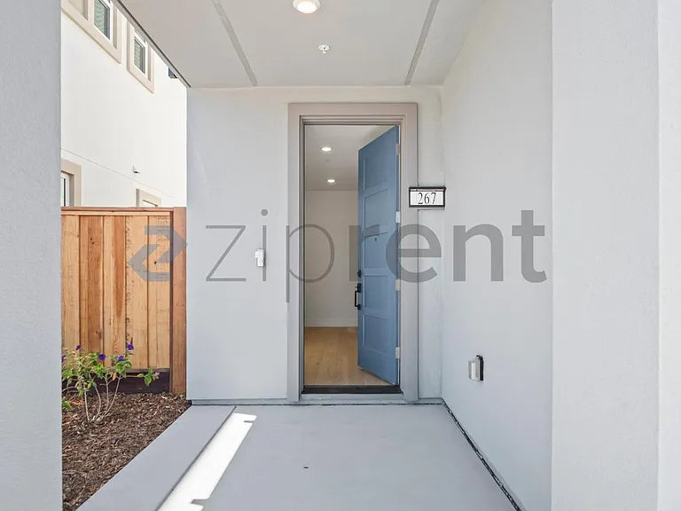 267 Llewellyn Ave — Photo 3