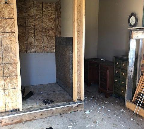 3rd image of 10100 W Skyview Dr
