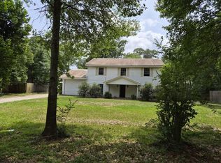 916 Brook Forest Dr, Conroe, TX 77385