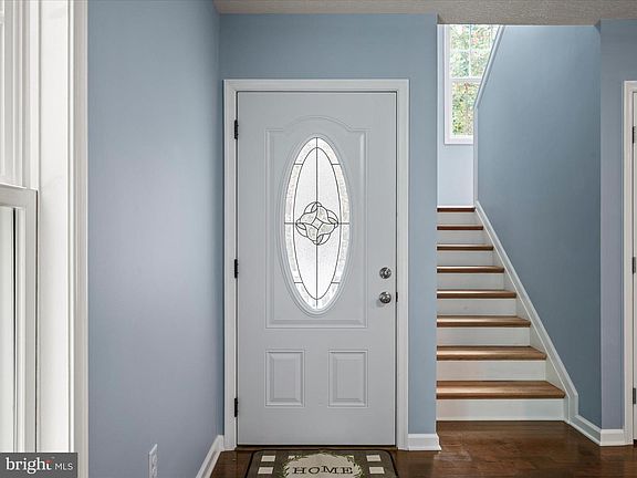 5th image of 513 Pheasant Dr