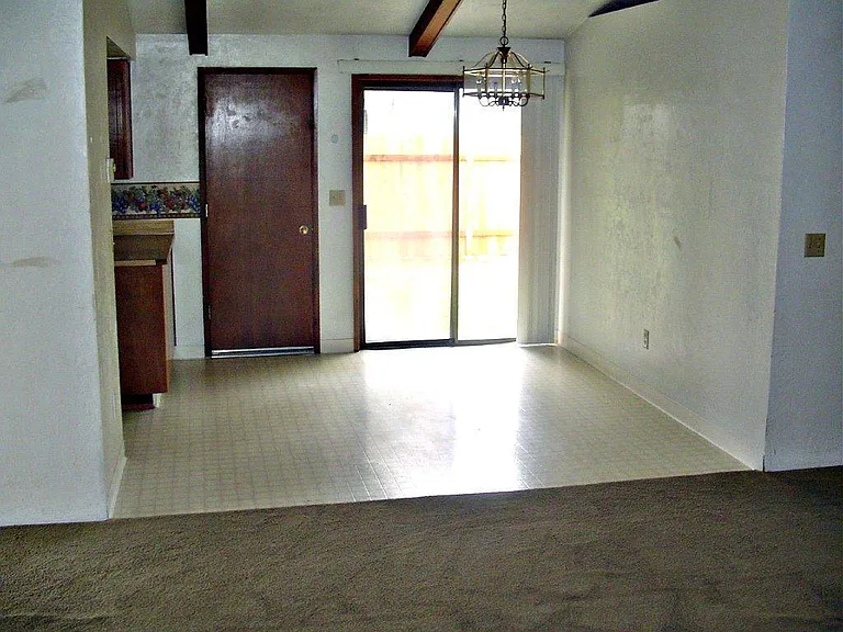 4377 Marcum Ln — Photo 6