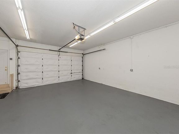 5th image of 805 Sorrento Pl #805