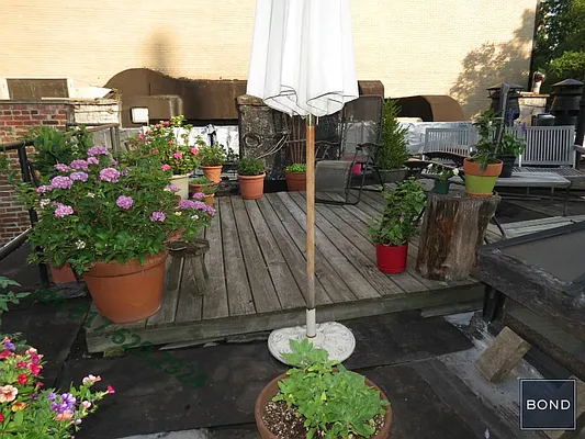 Rented by Bond New York | media 10