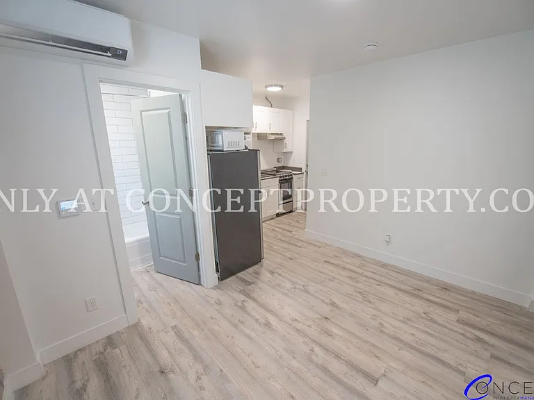 First Avenue Flats — Photo 65