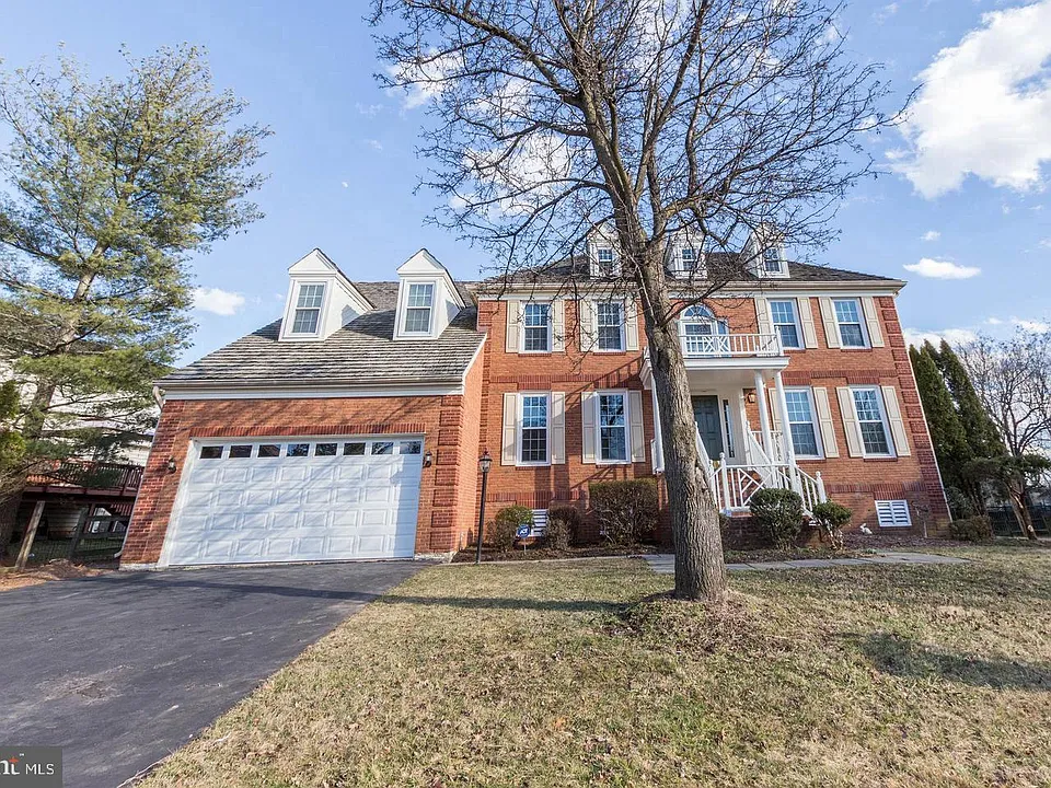 14213 Floral Park Dr
