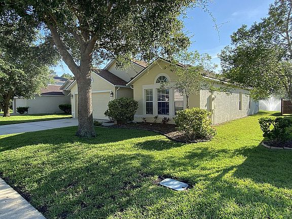 4th image of 125 King Arthur Ct
