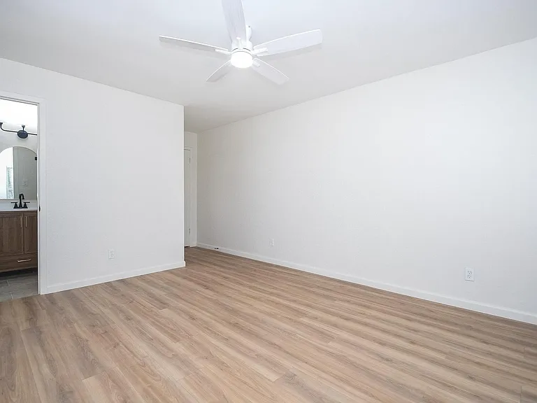 10442 Norton Dr — Photo 15