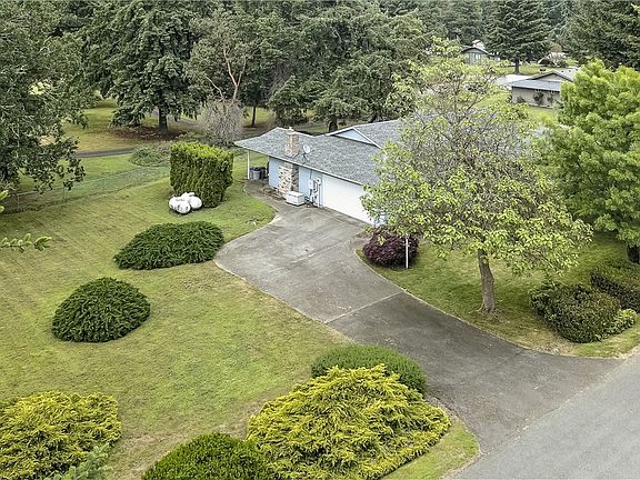 2nd image of 11642 Quiemuth Ct SE