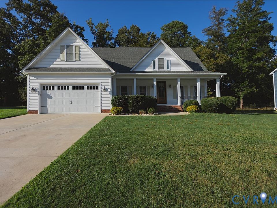1st image of 900 Eagle Pl