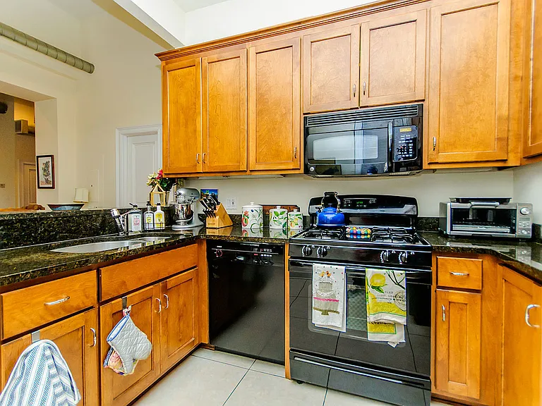 531 N Wells St #166-W — Photo 6