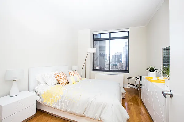 Rented by Stonehenge NYC LLC | media 3