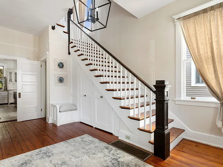 5 Colonial St — Photo 33