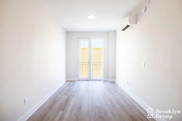 Rented by Brooklyn Group | media 17